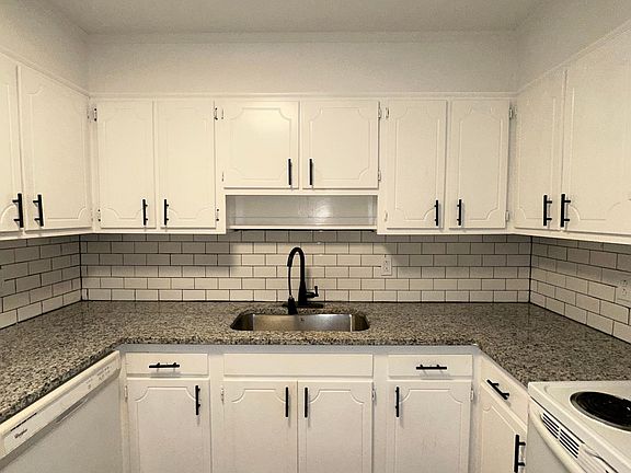 2nd image of 510-540 Oglethorpe Ave #530-G4