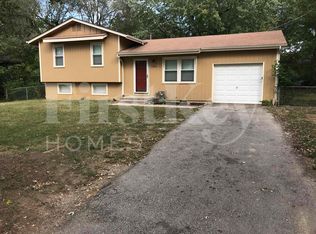 7200 NW 75th St, Kansas City, MO 64152