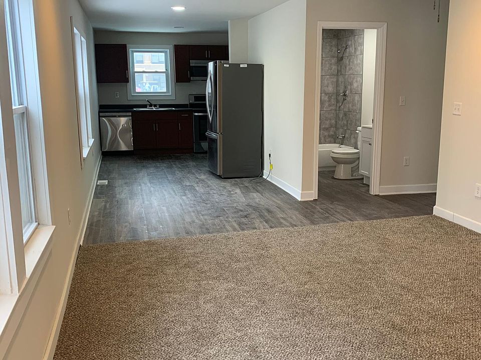 1st image of 509 Van Brunt Blvd