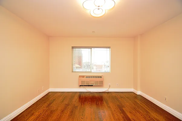 Rented by Laffey Real Estate | media 18