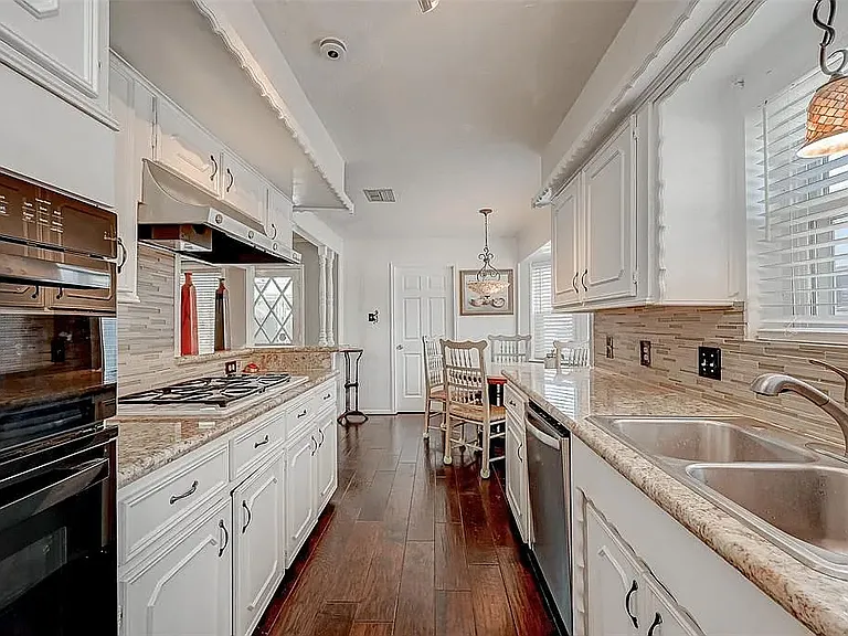 12823 Westhorpe Dr — Photo 13