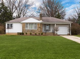 682 Hillside Rd, Seven Hills, OH 44131