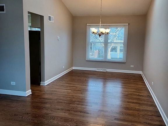 4th image of 2218 Gleneagles Dr