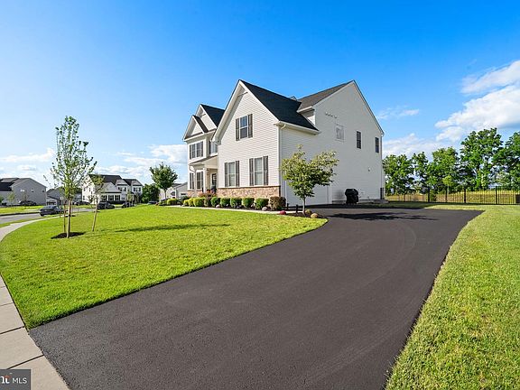 2nd image of 130 Violet Way