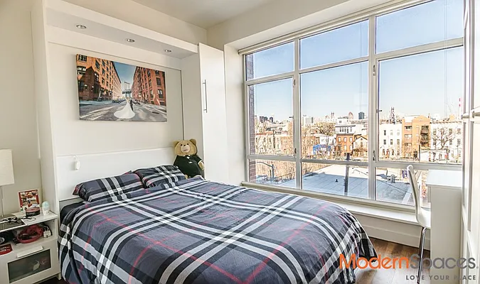 Sold by Modern Spaces | media 5