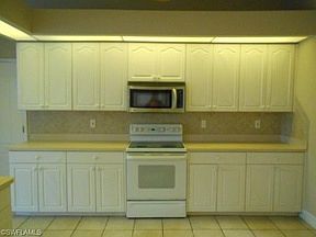 4th image of 4608 SW 5th Ave