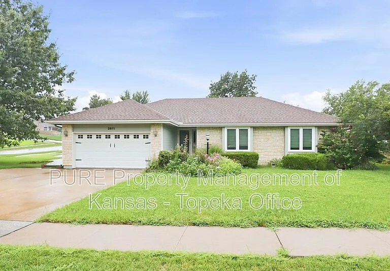 3611 SW Red Hawk Ct — Photo 1