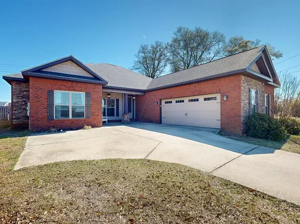 105 Southern Winds Dr, Enterprise, AL 36330