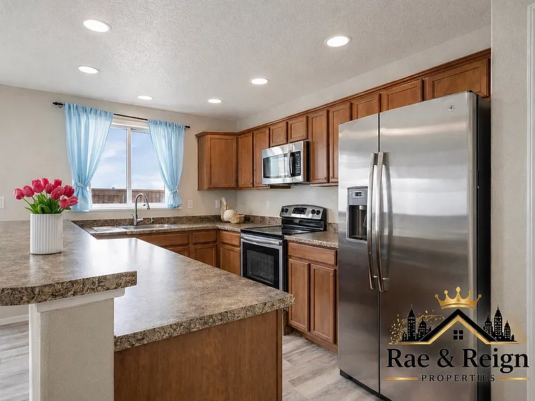 12029 Eagle Crest Ct — Photo 4