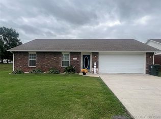 2013 Nebraska St, Muskogee, OK 74403