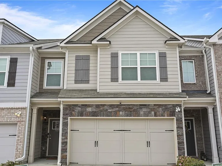7637 Avalon Blvd — Photo 1