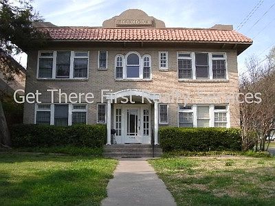 1st image of 5747 Richmond Ave APT 1