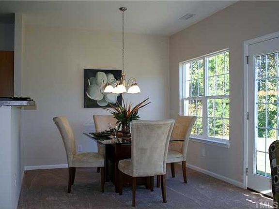 5th image of 512 Summer Breeze Dr