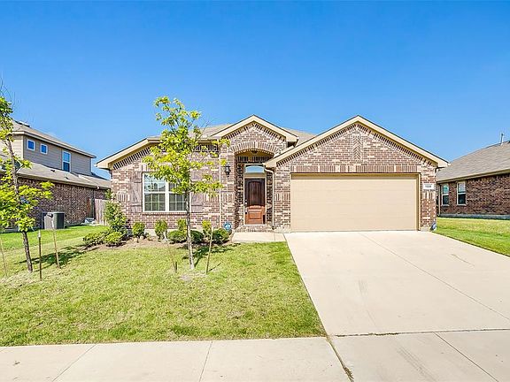 2nd image of 1328 Foxglove Ln