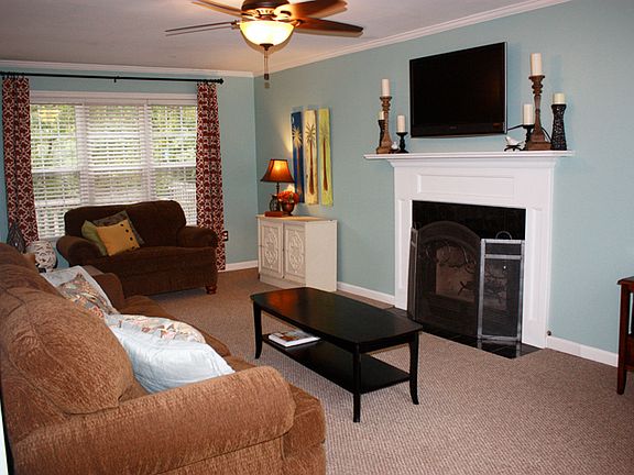 Bright open living room 