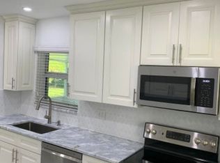 370 NW 35th St, Boca Raton, FL 33431