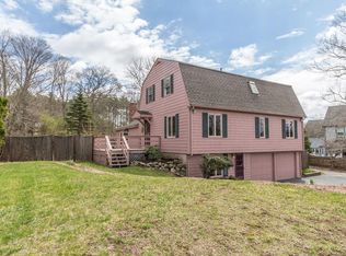 18 Maple Ave, Upton, MA 01568