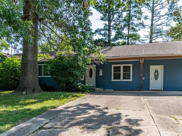 417 N Long St, Shelbyville, IL 62565