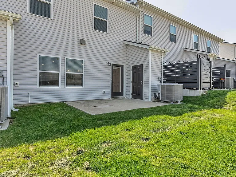 4537 Skywood Ln — Photo 25