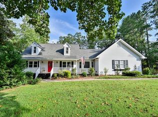 9375 Scott Rd, Roswell, GA 30076