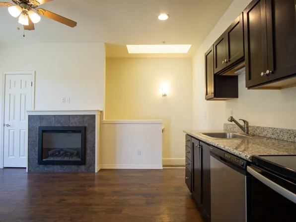 610 SE Spokane St #11, Portland, OR 97202