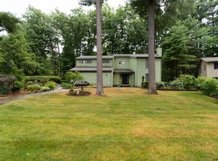 68 Bentwood Ct, Albany, NY 12203