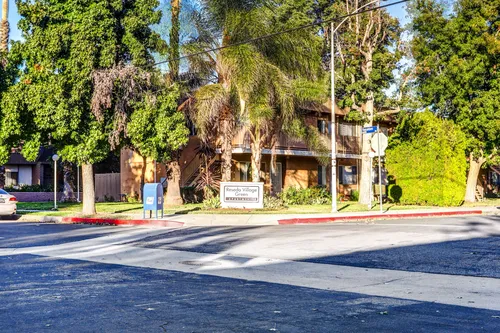 RESEDA VILLAGE GREEN Photo 1