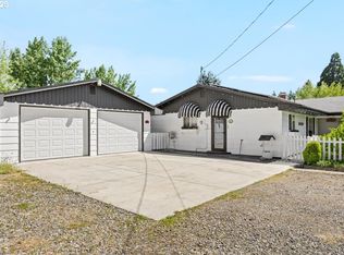 271 Woodland Dr, Winston, OR 97496