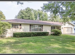 1808 Nassau St, New London, WI 54961