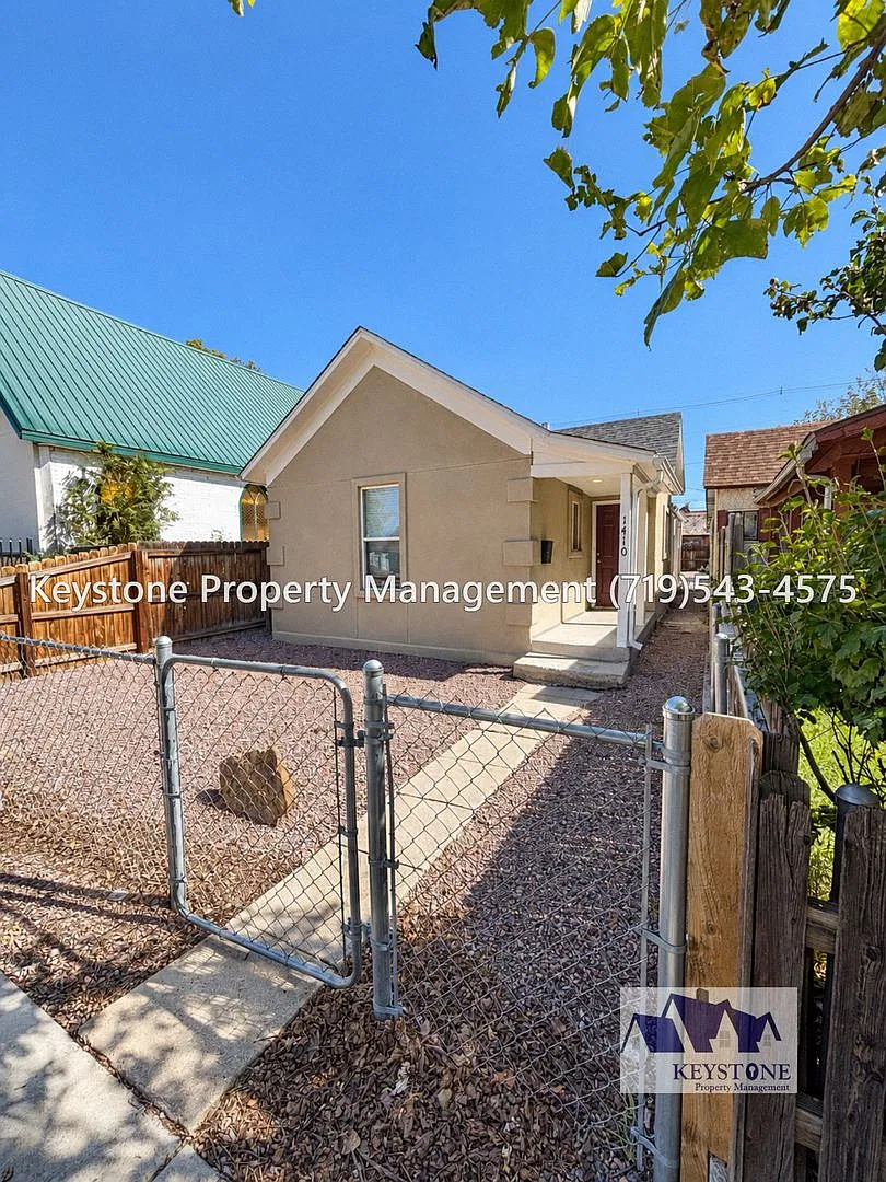 Application Fee Reimbursed! Updated 2 Bedroom Ranch Home With Central Air - $1,100/$1,650 — Photo 1