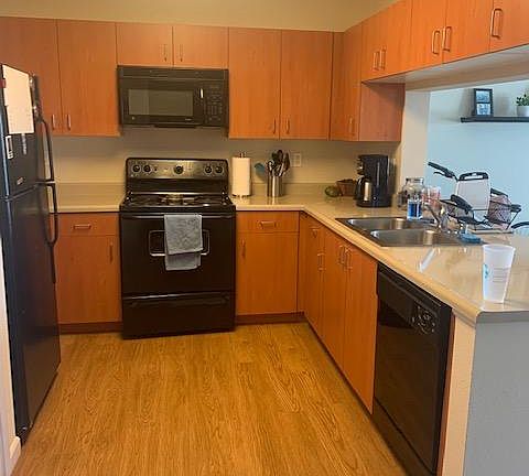 2nd image of 100 McLellan Dr