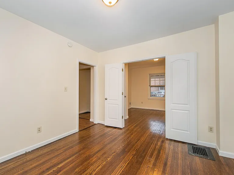 416 Westfield Ave #1 — Photo 3