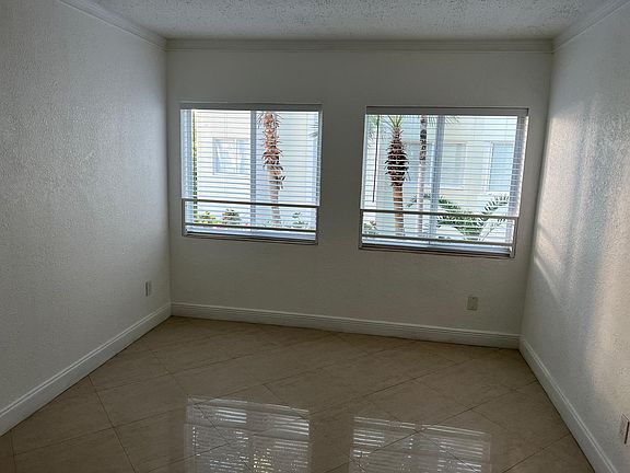 5th image of 4044 N Meridian Ave APT 1G
