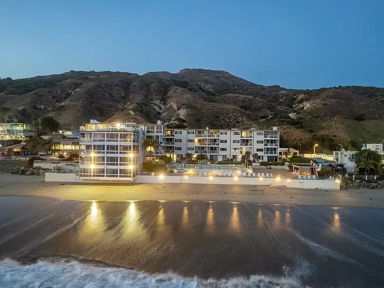 Aqualina, our neighboring one-bedroom unit, is right next door_ideal for accommodating larger groups together.