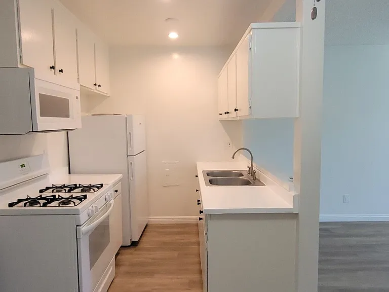Quakertown Garden Apartments — Photo 11
