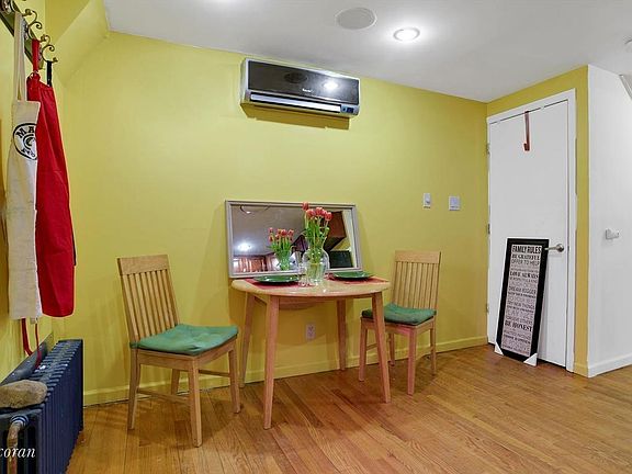 4th image of 1087 Herkimer St