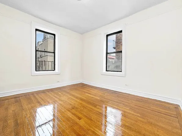 624 West 176th Street image 1 of 7