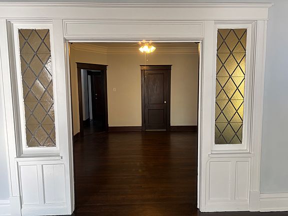 3rd image of 6321 Clemens Ave Floor 1
