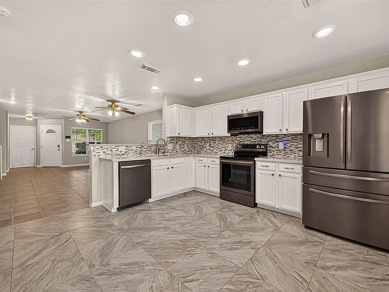13330 Belvedere Park Ct — Photo 7