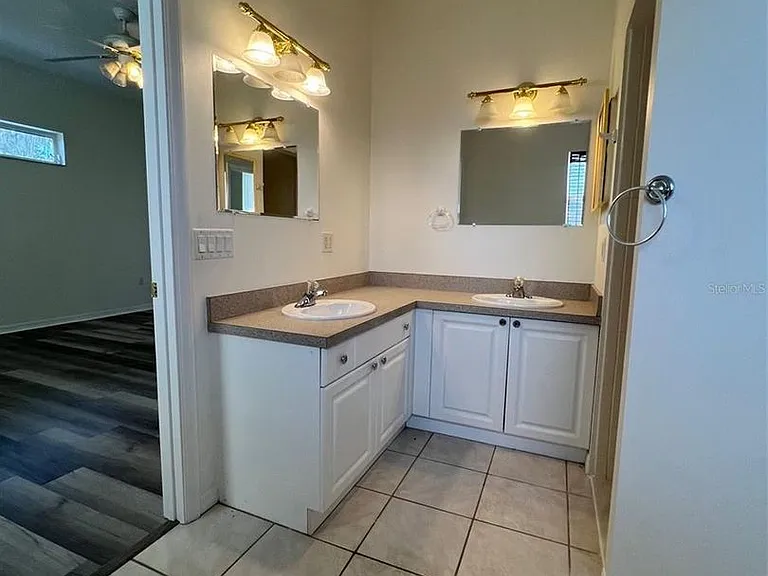 4733 Cranberry Blvd — Photo 9
