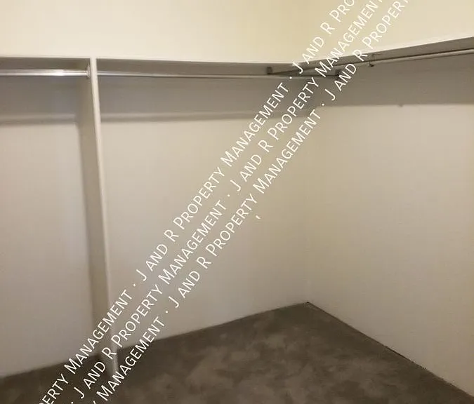 203 Dunbarton Cir — Photo 15