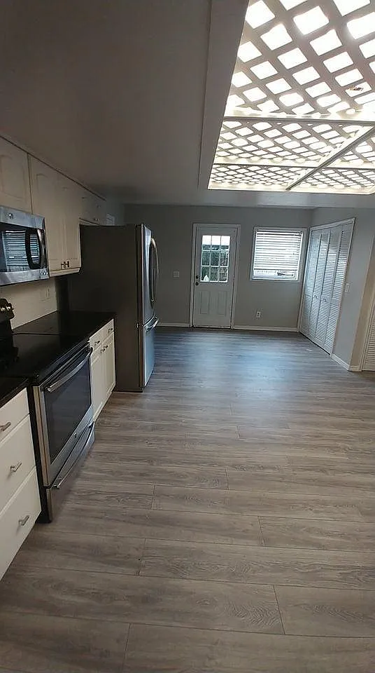 3 bed, 1496 sqft, $2,400 — Photo 3