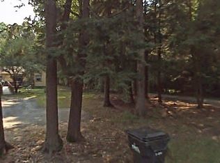 6 Centerwood Dr, Granby, CT 06035