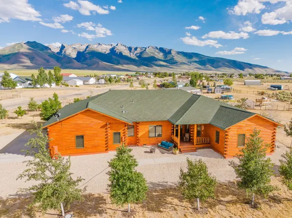 675 Willington Dr, Spring Creek, NV 89815