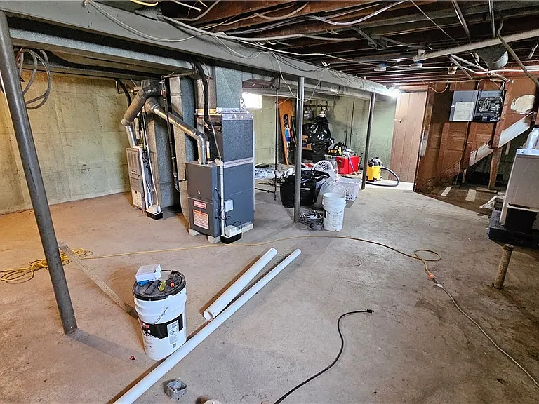 1377 Sheridan Dr #UPPER — Photo 21