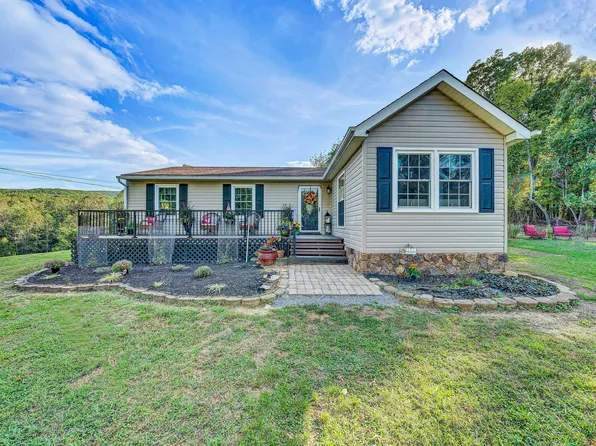 248 Ridgeway Cir, Troutville, VA 24175