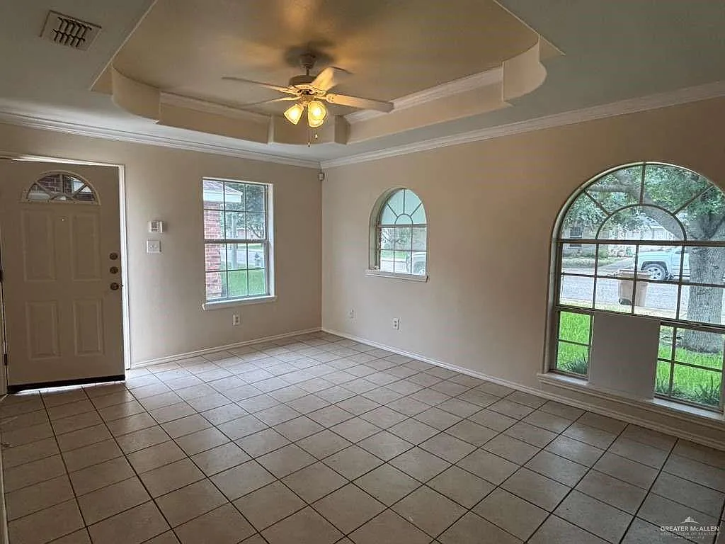 2 bed, 3.0 bath, 1080 sqft, $1,000 — Photo 4