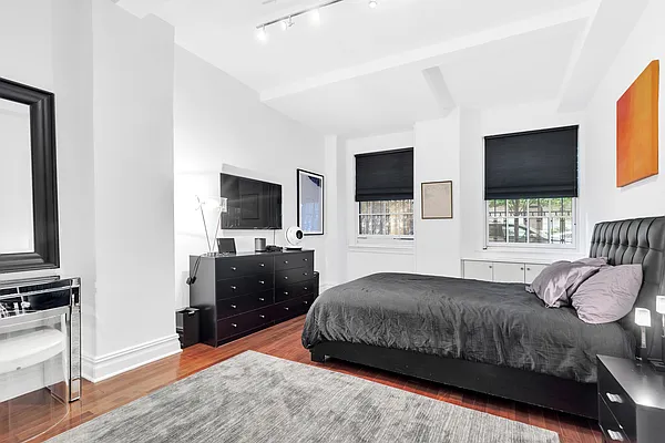 Sold by Engel & Völkers New York City | media 5