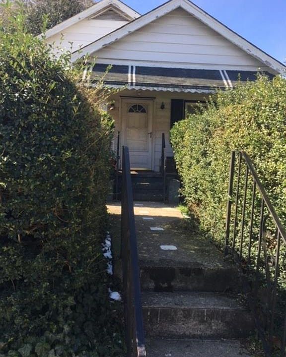 1st image of 432 S Adams St