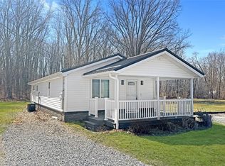 940 Mosser Dr, New Castle, PA 16101